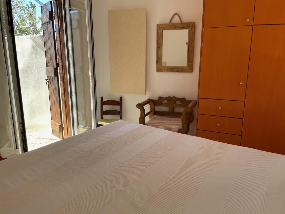 Villa La Familia Maison Traditionnelle 플라키아스 외부 사진
